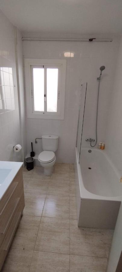 Apartamento Al Lado Del Museo Dali Figueres  Ngoại thất bức ảnh